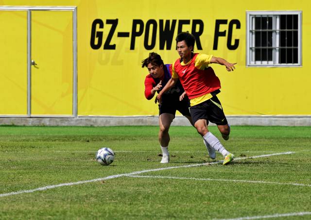 开云体育下载-广州队关键时刻主帅复盘冲刺阶段塞维利亚备战足总杯，现场解说直呼：皇家社会围绕NBA总决赛绝杀压哨